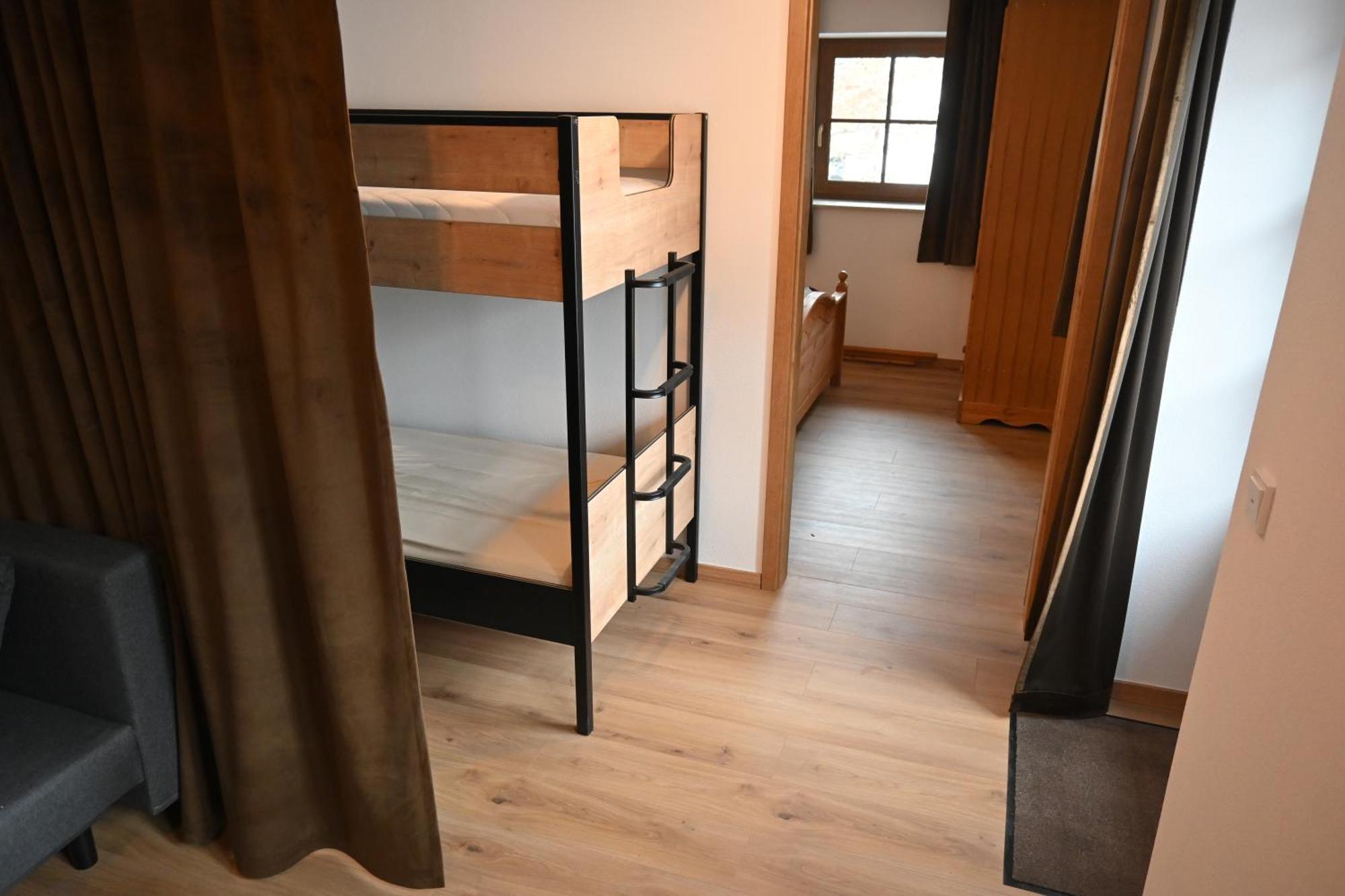 Nicky Apartments And Studios นีเดอเรา ภายนอก รูปภาพ