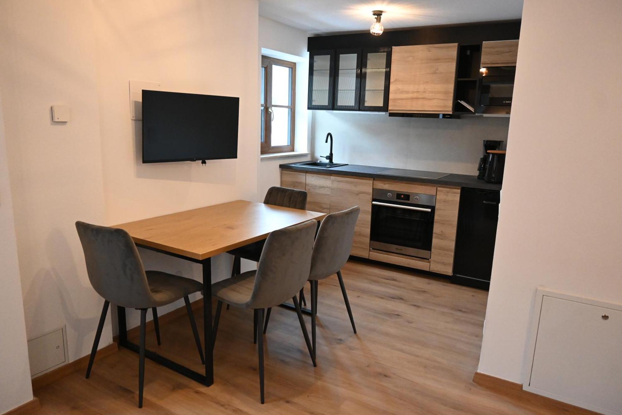 Nicky Apartments And Studios นีเดอเรา ภายนอก รูปภาพ