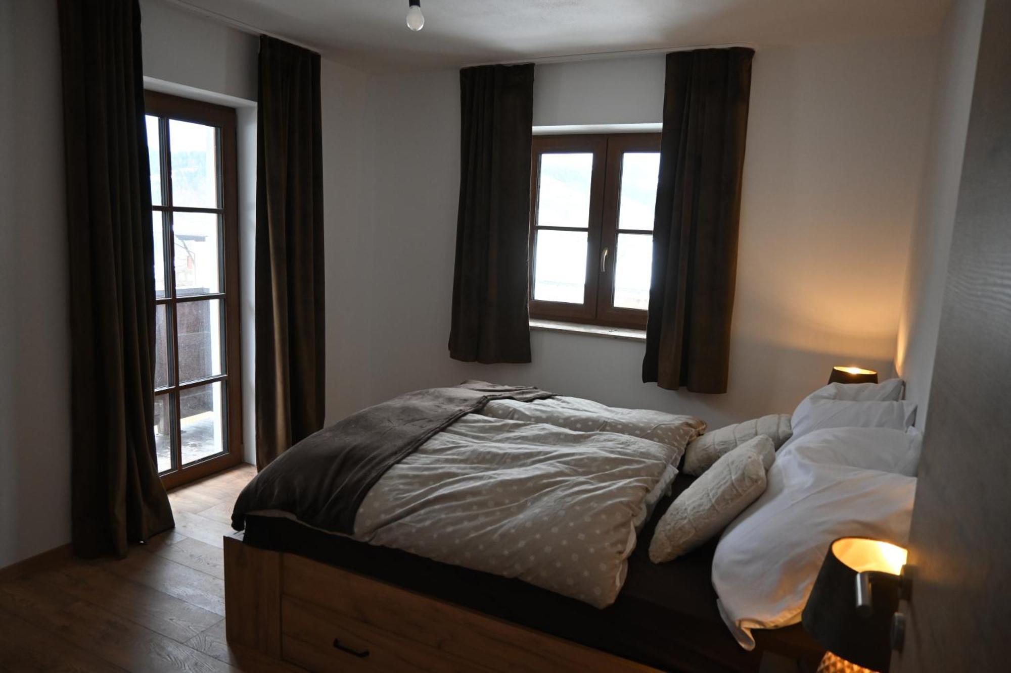 Nicky Apartments And Studios นีเดอเรา ภายนอก รูปภาพ